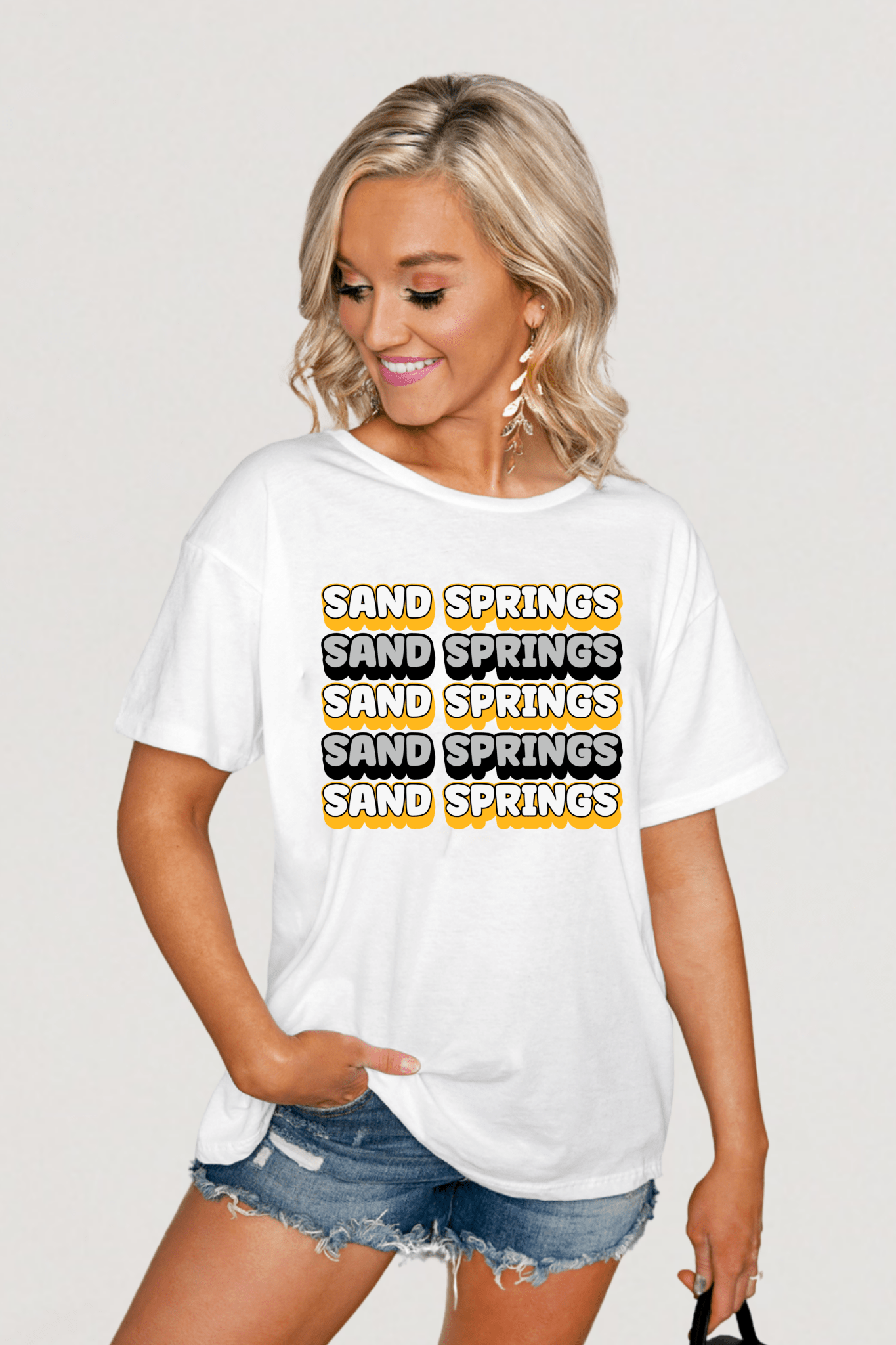 SAND SPRINGS SANDITES SHORT SLEEVE FLOWY TEE - The Club