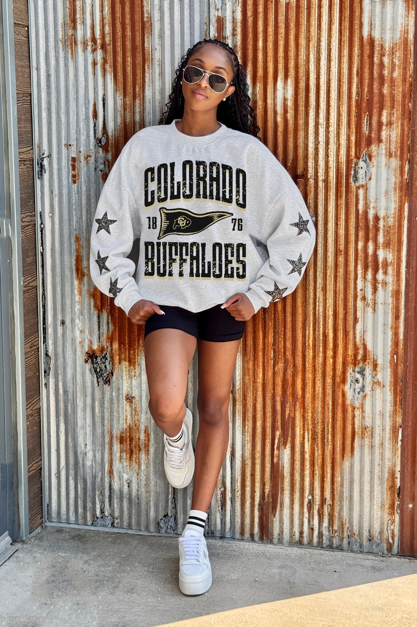 COLORADO BUFFALOES PENNANT PRIDE EMBELLISHED STAR SLEEVE CREWNECK PULLOVER