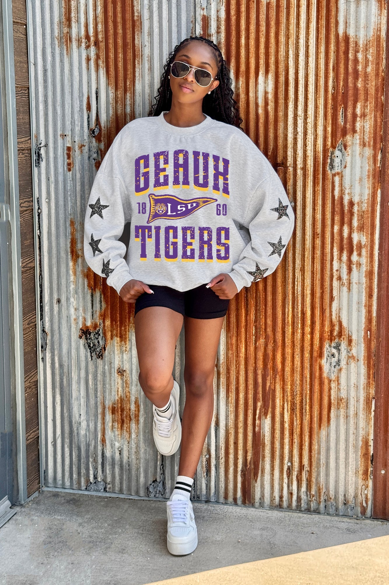 LSU TIGERS PENNANT PRIDE EMBELLISHED STAR SLEEVE CREWNECK PULLOVER