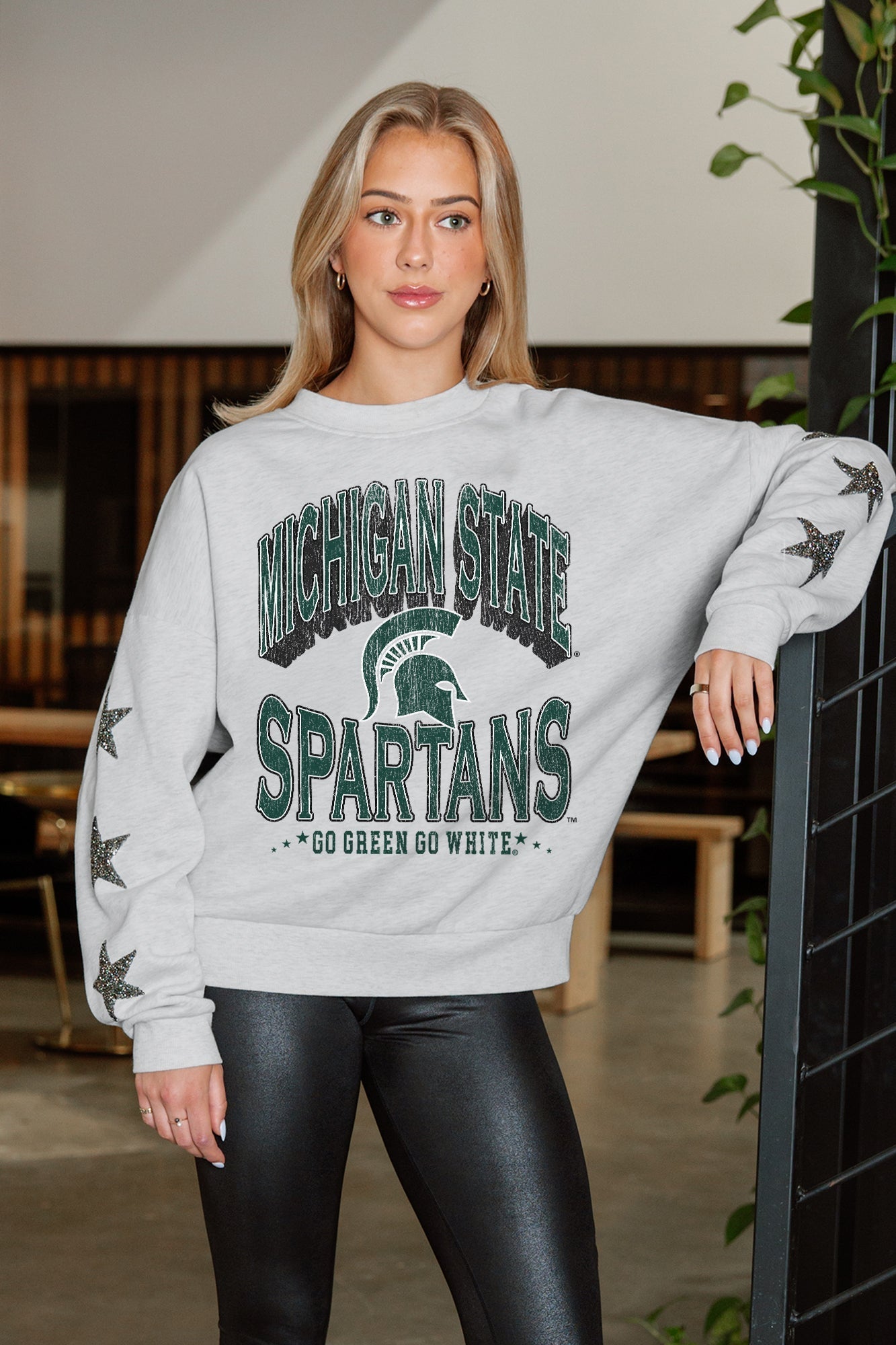 MICHIGAN STATE SPARTANS RESILIENCE STAR EMBELLISHED CREW SWEATSHIRT