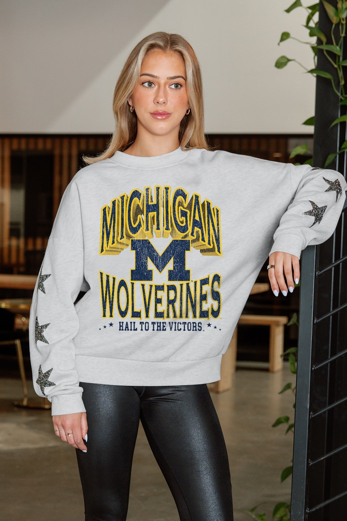MICHIGAN WOLVERINES RESILIENCE STAR EMBELLISHED CREW SWEATSHIRT
