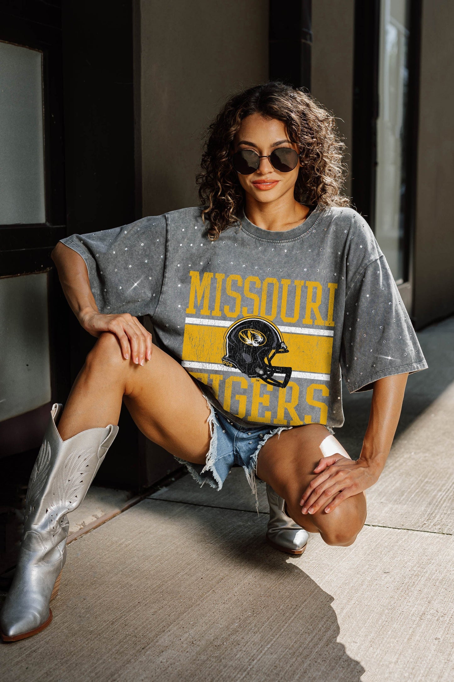 MISSOURI TIGERS ON THE BALL OVERSIZED ALL-OVER MINI RHINESTONE SHORT SLEEVE CLASSIC TEE WITH RIBBED NECKLINE