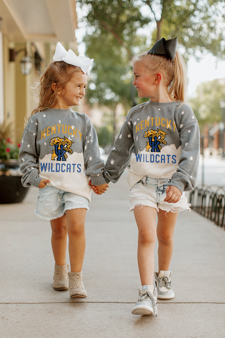 KENTUCKY WILDCATS KIDS BLEACH DYE FADED CREWNECK SWEATSHIRT