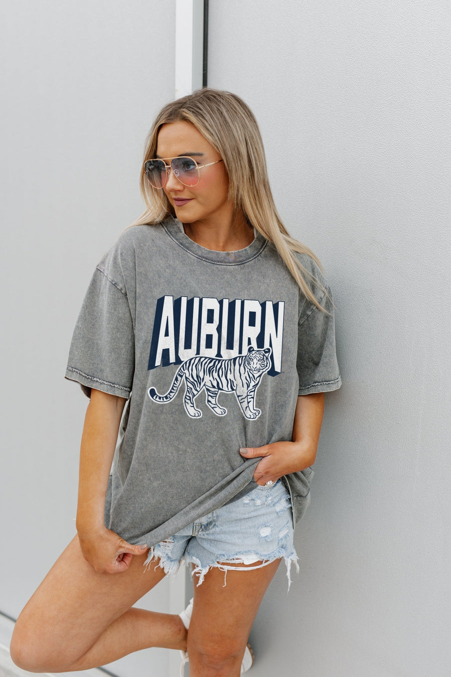 AUBURN TIGERS SOLID DEFENSE OVERSIZED CREWNECK TEE
