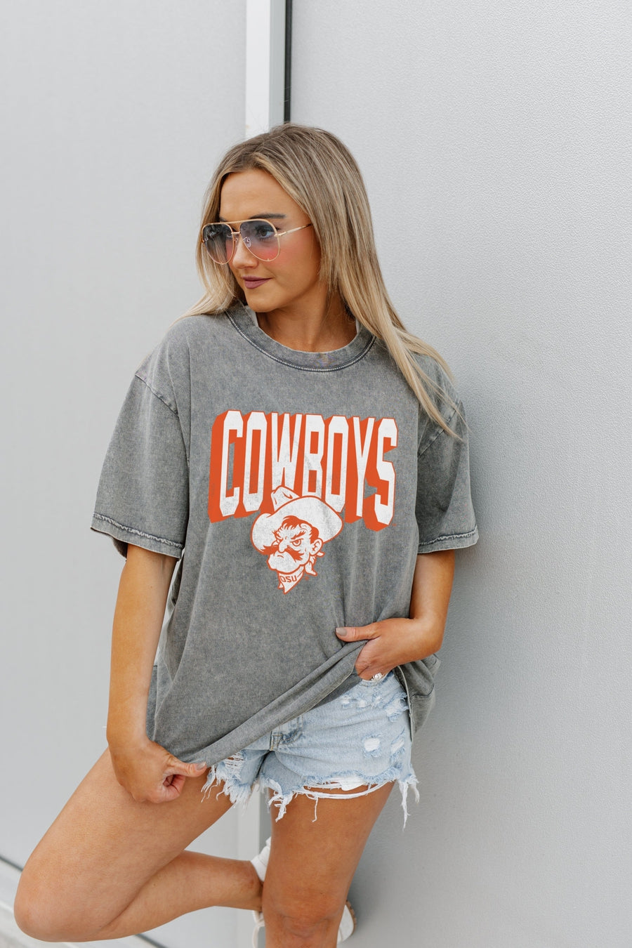 OKLAHOMA STATE COWBOYS SOLID DEFENSE OVERSIZED CREWNECK TEE