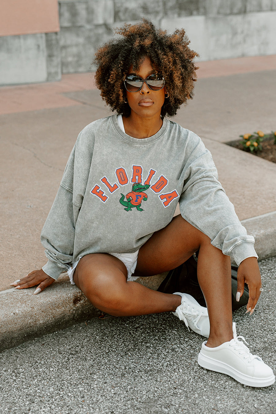 FLORIDA GATORS PLAY THE GAME FADED WASH PULLOVER