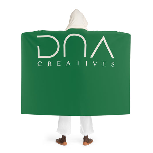 Hooded Sherpa Blanket – Cozy Green Crest Fleece Throw