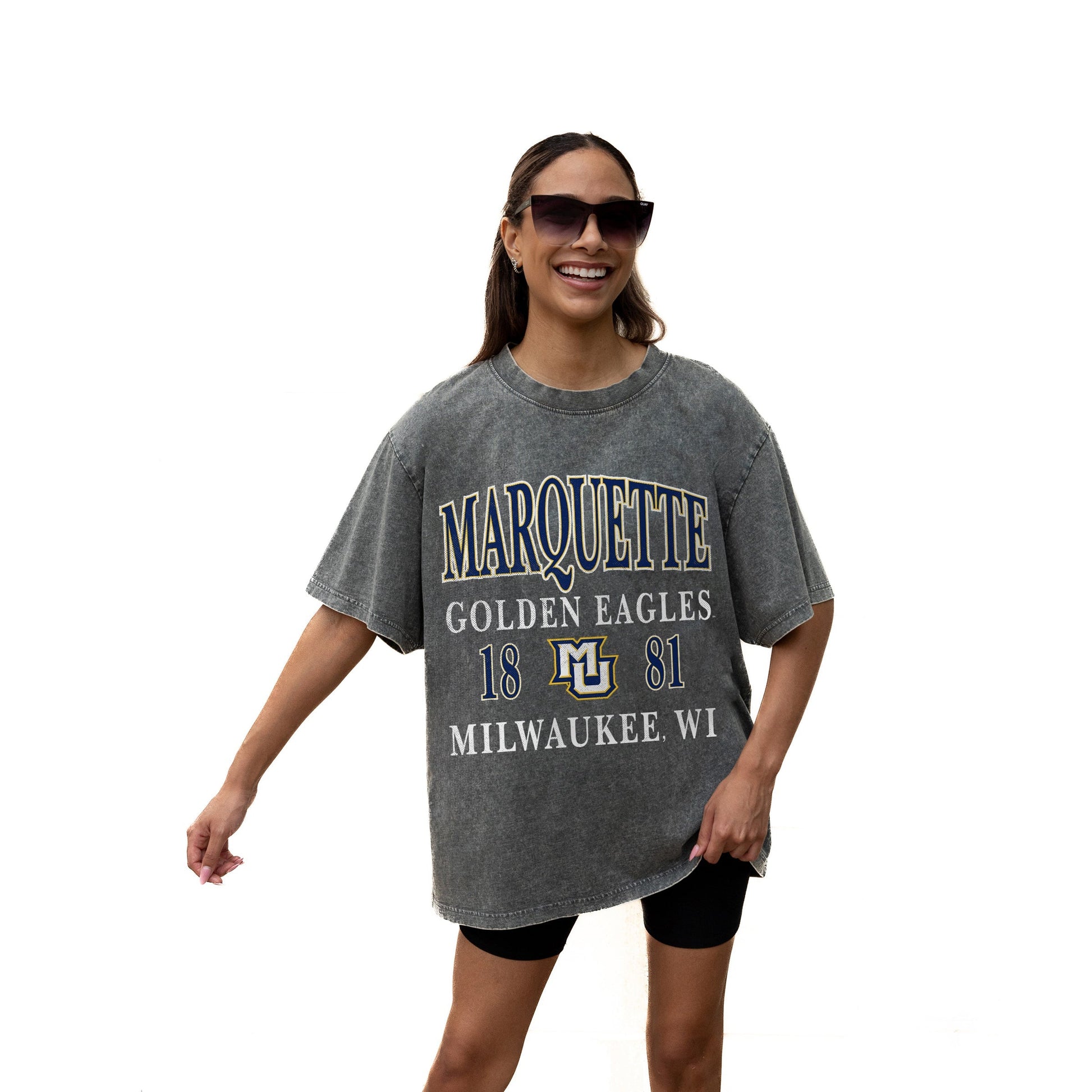 MARQUETTE GOLDEN EAGLES THROWBACK RELAXED FIT SNOW WASH SHORT SLEEVE CLASSIC CREWNECK TEE WITH RIBBED NECKLINE