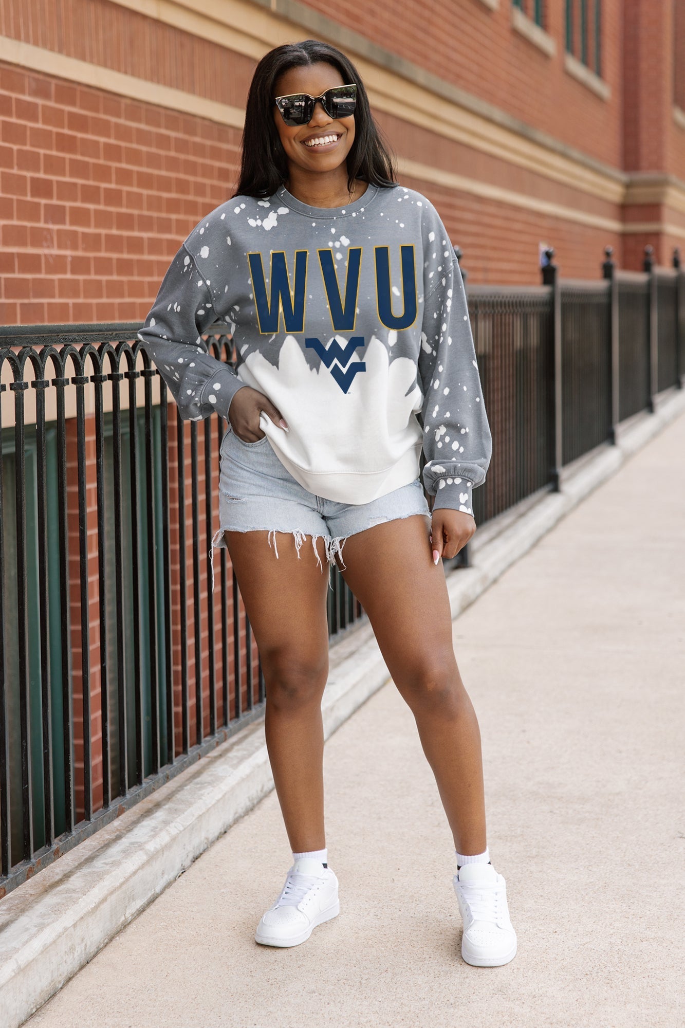 WEST VIRGINIA MOUNTAINEERS CASUAL FAN LONG-SLEEVE FRENCH TERRY PULLOVER