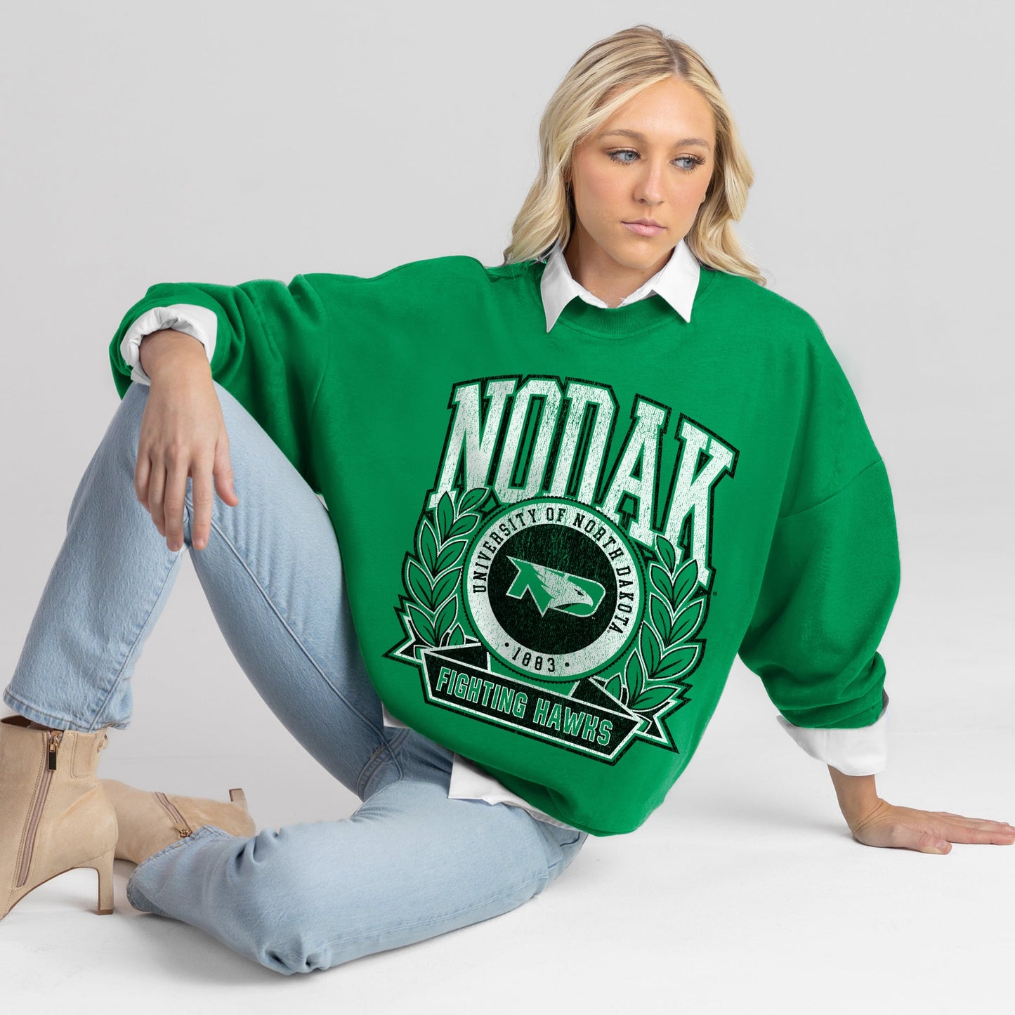 NORTH DAKOTA FIGHTING HAWKS CLASSIC ARCHIVES PREMIUM FLEECE DROP SHOULDER CREWNECK PULLOVER