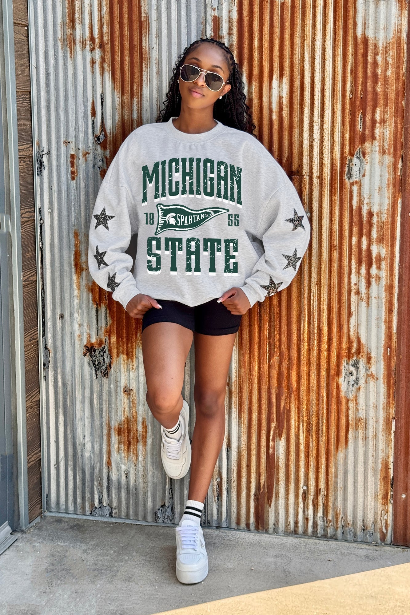 MICHIGAN STATE SPARTANS PENNANT PRIDE EMBELLISHED STAR SLEEVE CREWNECK PULLOVER