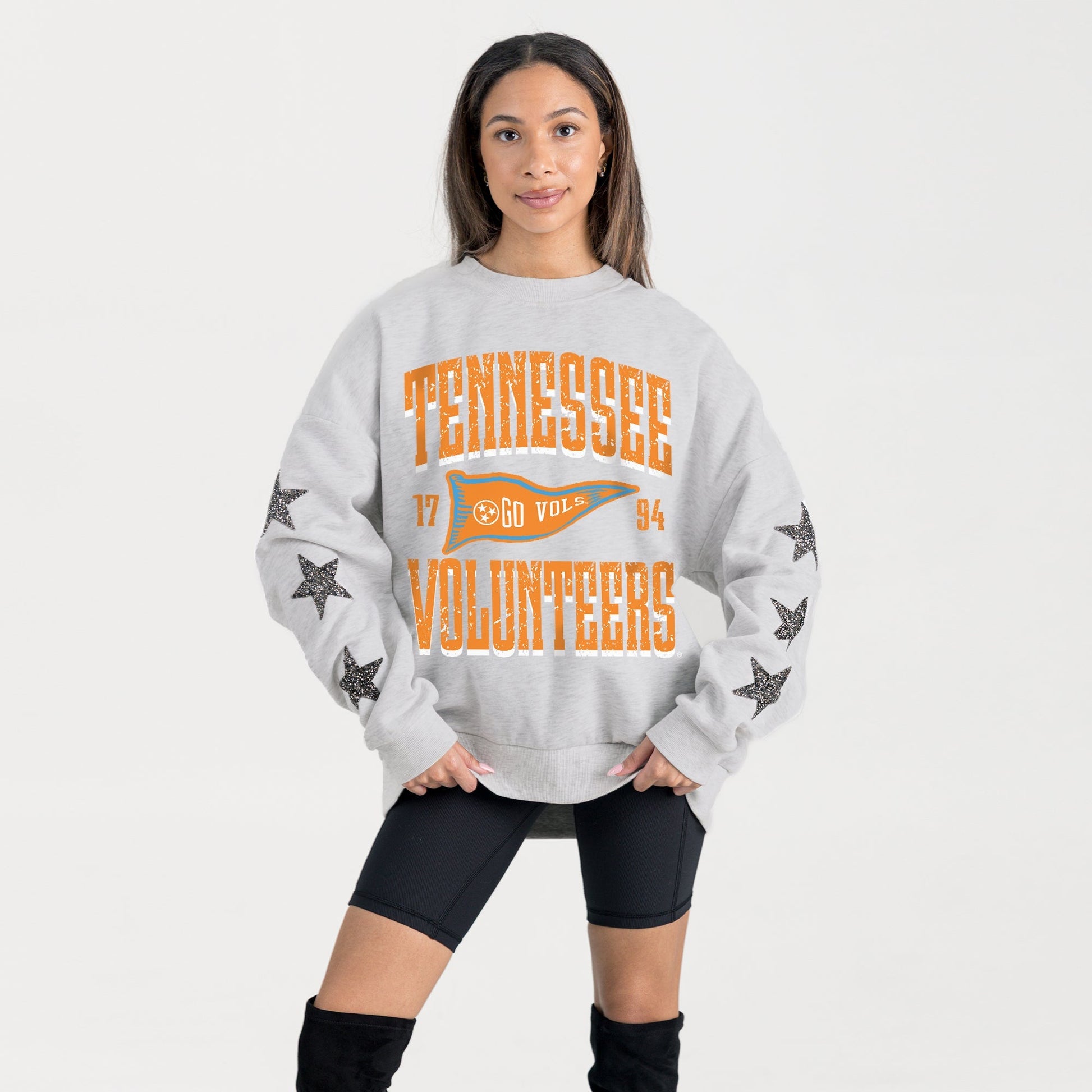 TENNESSEE VOLUNTEERS PENNANT PRIDE EMBELLISHED STAR SLEEVE CREWNECK PULLOVER
