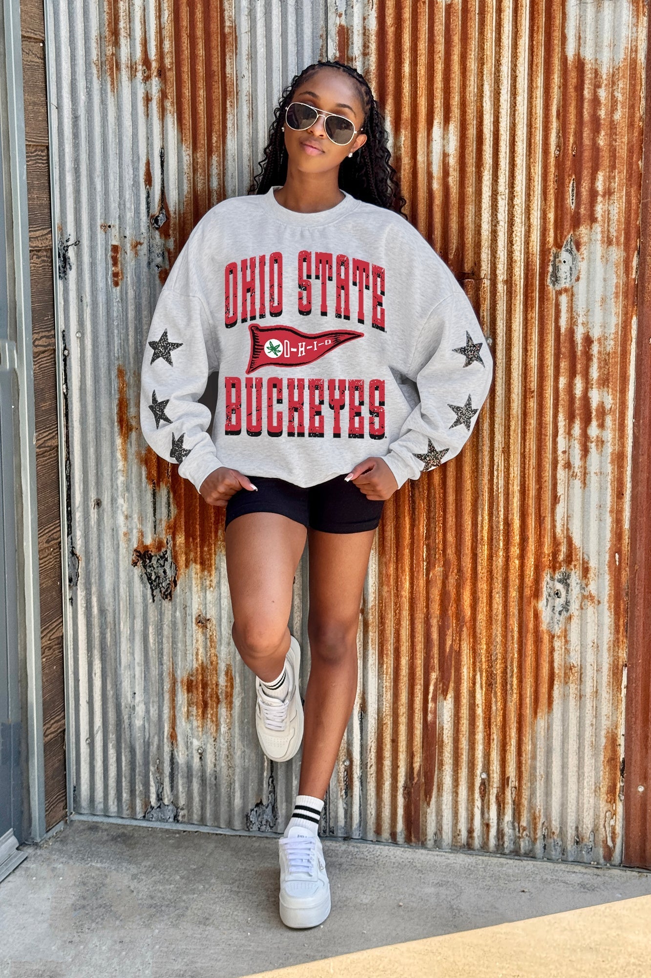 OHIO STATE BUCKEYES PENNANT PRIDE EMBELLISHED STAR SLEEVE CREWNECK PULLOVER