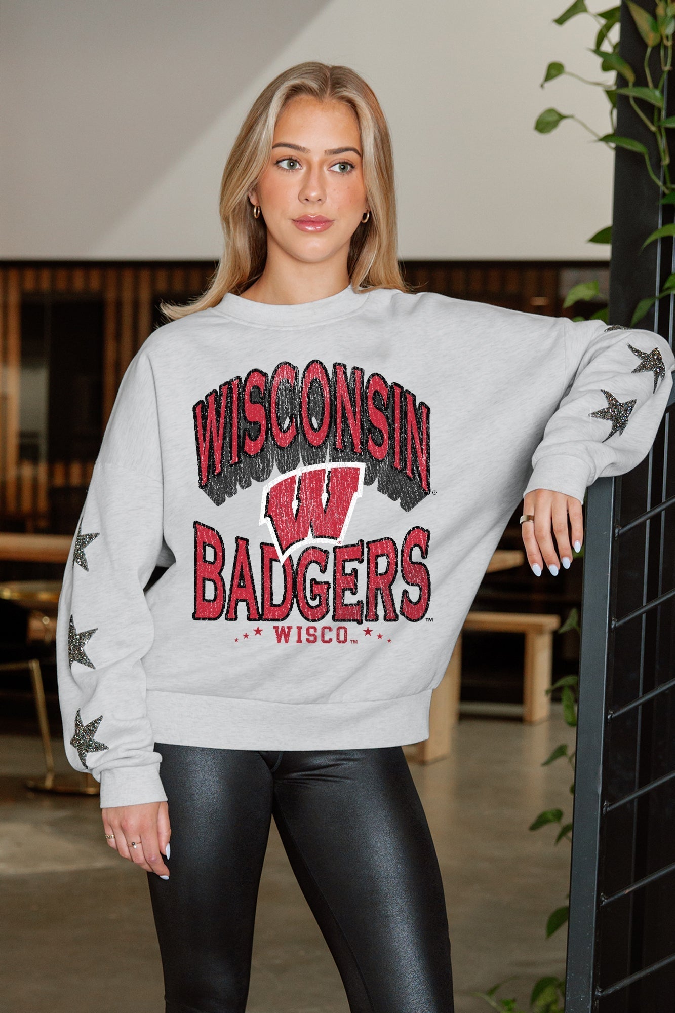 WISCONSIN BADGERS RESILIENCE STAR EMBELLISHED CREW SWEATSHIRT