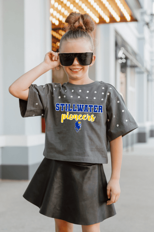 STILLWATER PIONEERS YOUTH RHINESTONE MID - CROP TEE - The Club