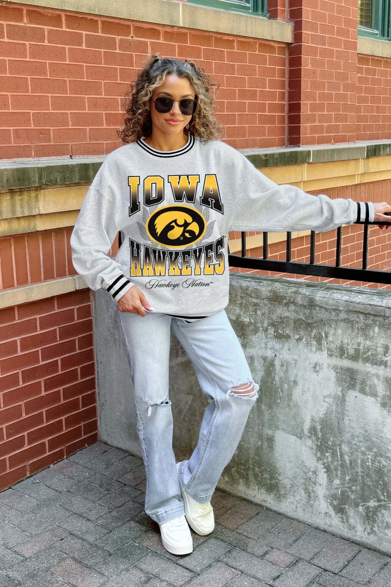 IOWA HAWKEYES FADE ROUTE CREW FLEECE RINGER SWEATSHIRT