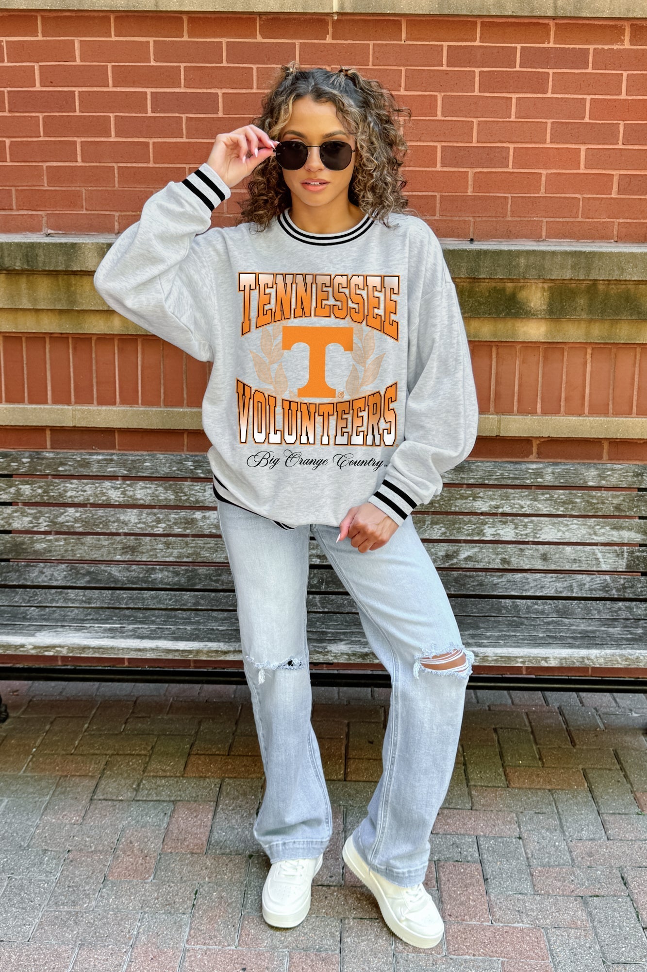 TENNESSEE VOLUNTEERS FADE ROUTE CREW FLEECE RINGER SWEATSHIRT