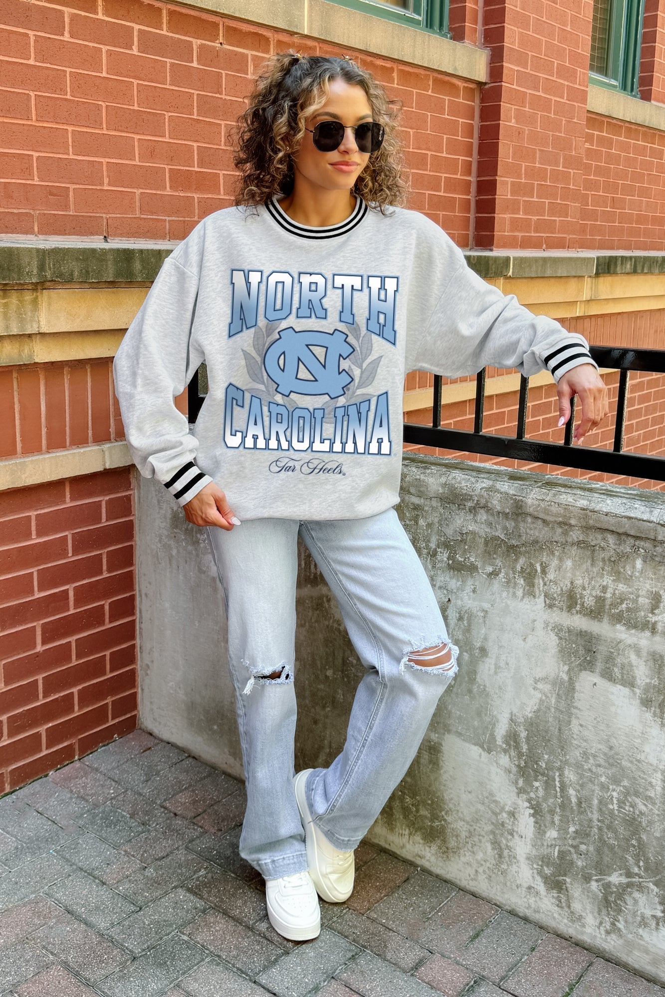 NORTH CAROLINA TAR HEELS FADE ROUTE CREW FLEECE RINGER SWEATSHIRT