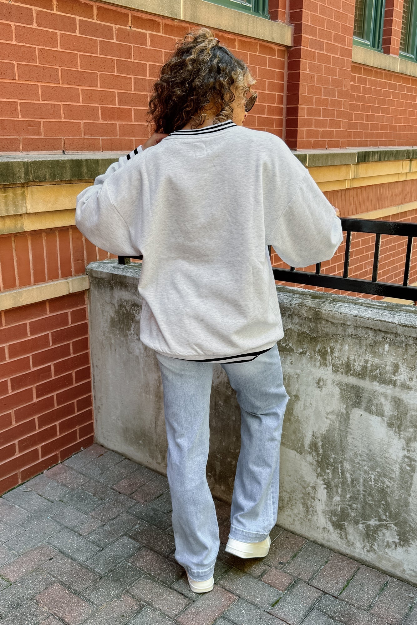 WEST VIRGINIA MOUNTAINEERS FADE ROUTE CREW FLEECE RINGER SWEATSHIRT