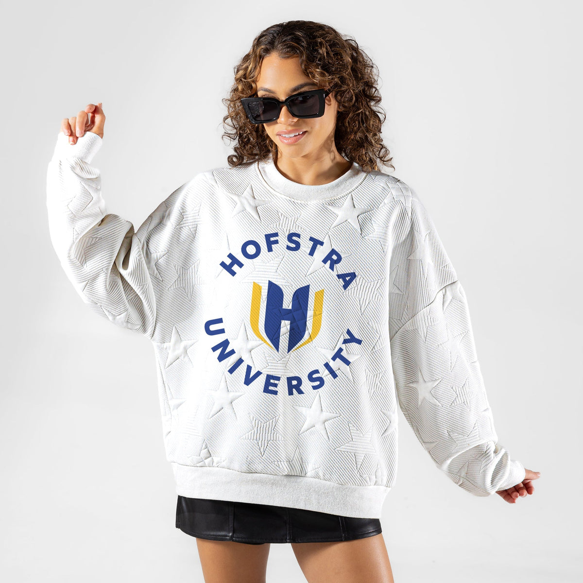 HOFSTRA PRIDE BIG PLAY ENERGY EMBOSSED STAR CREWNECK