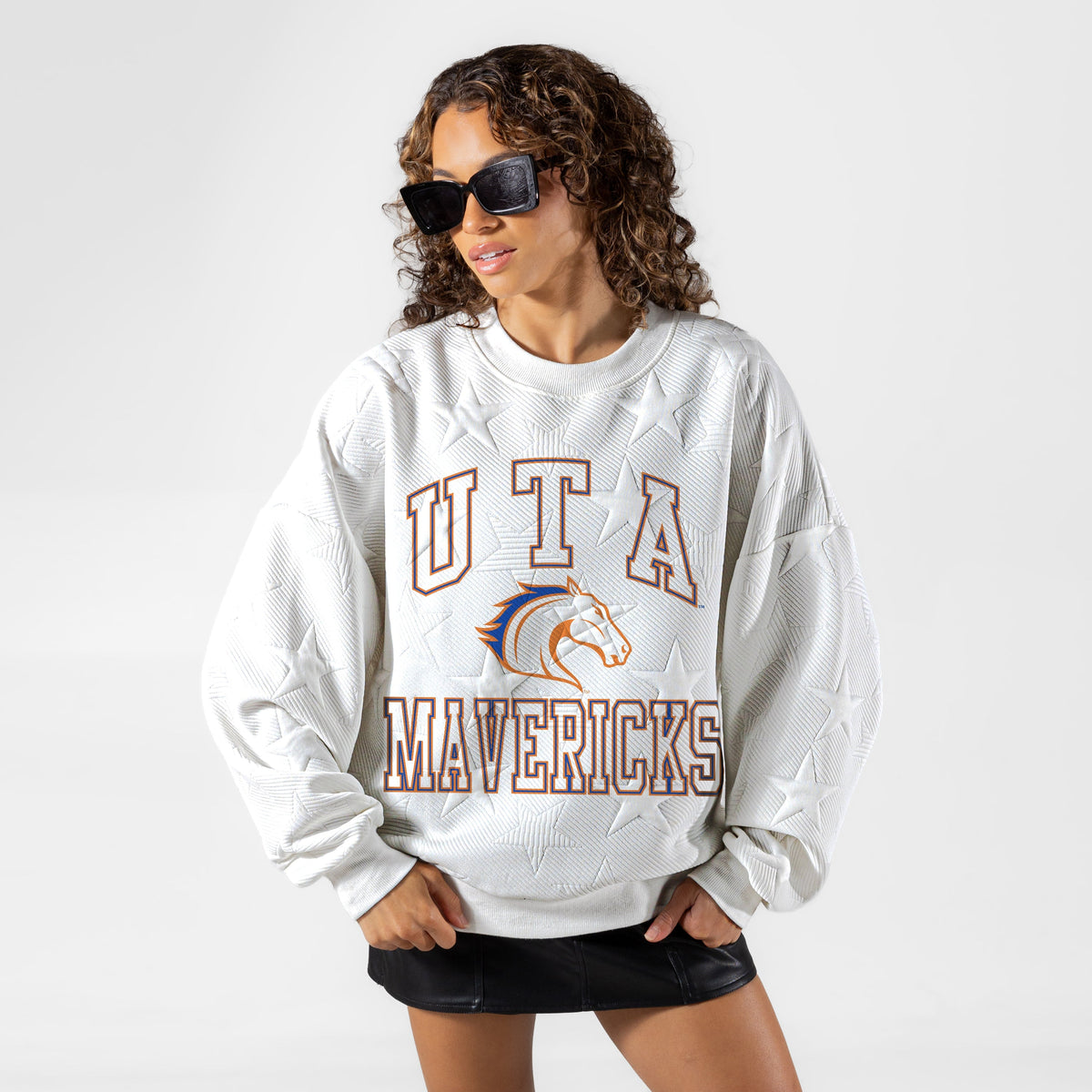 UT ARLINGTON MAVERICKS BIG PLAY ENERGY EMBOSSED STAR CREWNECK