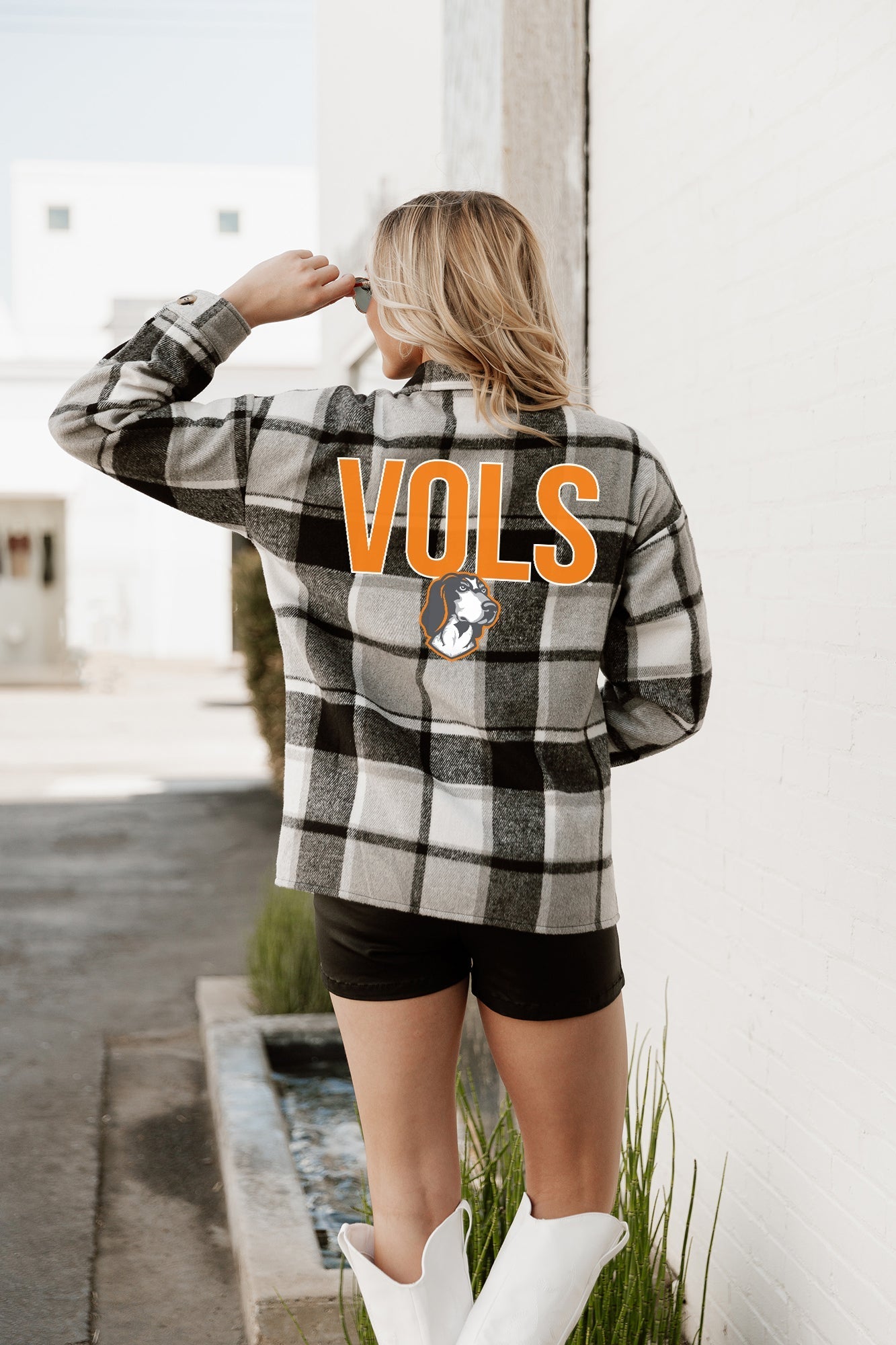 TENNESSEE VOLUNTEERS MAD FOR PLAID JENKINS PLAID OVERSHIRT