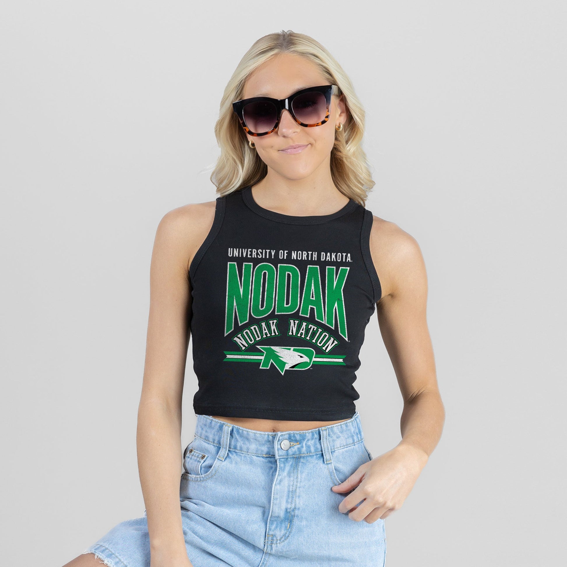 NORTH DAKOTA FIGHTING HAWKS MIC DROP ESSENTIAL RIBBED CROP TANK