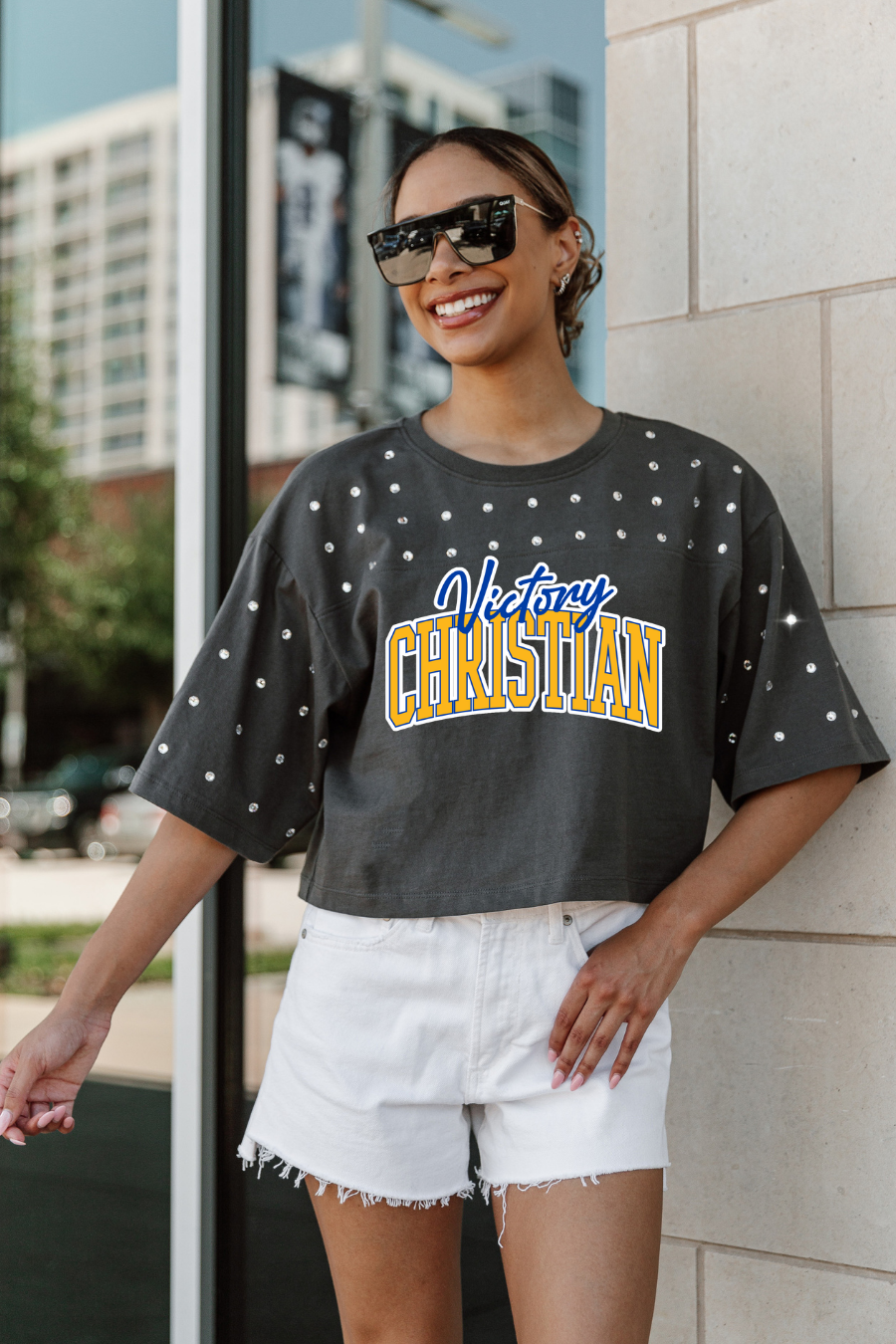 VC CONQUERORS RHINESTONE MID-CROP TEE
