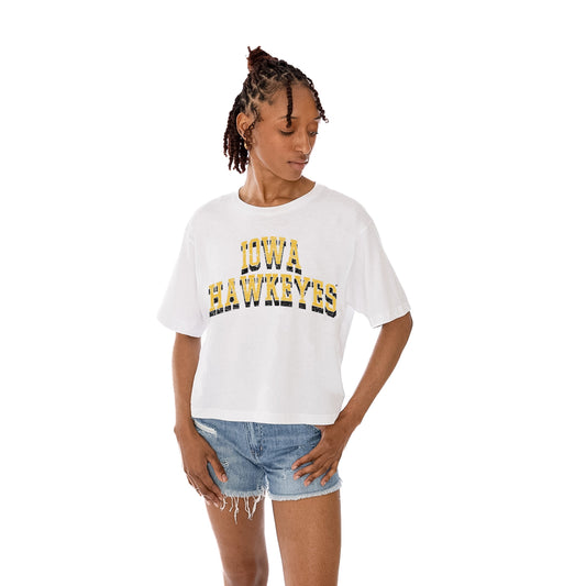 IOWA HAWKEYES CLAIM TO FAME WOMEN'S MIDI-LENGTH, BOXY FIT CROPPED TEE WITH DROP SHOULDER SLEEVE