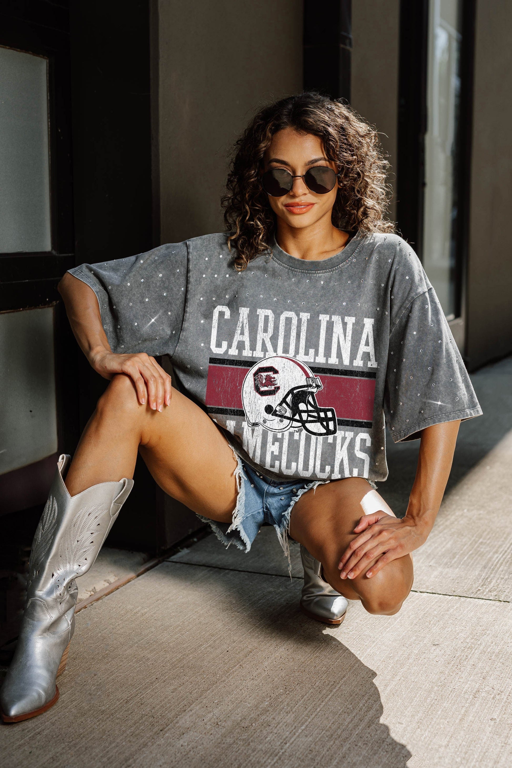 SOUTH CAROLINA GAMECOCKS ON THE BALL OVERSIZED ALL-OVER MINI RHINESTONE SHORT SLEEVE CLASSIC TEE WITH RIBBED NECKLINE