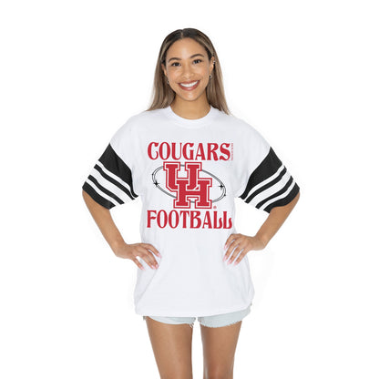 HOUSTON COUGARS STARTING LINEUP BOLD CONTRAST, OVERSIZED, SPORTY HERITAGE-STRIPED TEE WITH JERSEY MESH SHORT SLEEVES AND RIBBED NECKLINE