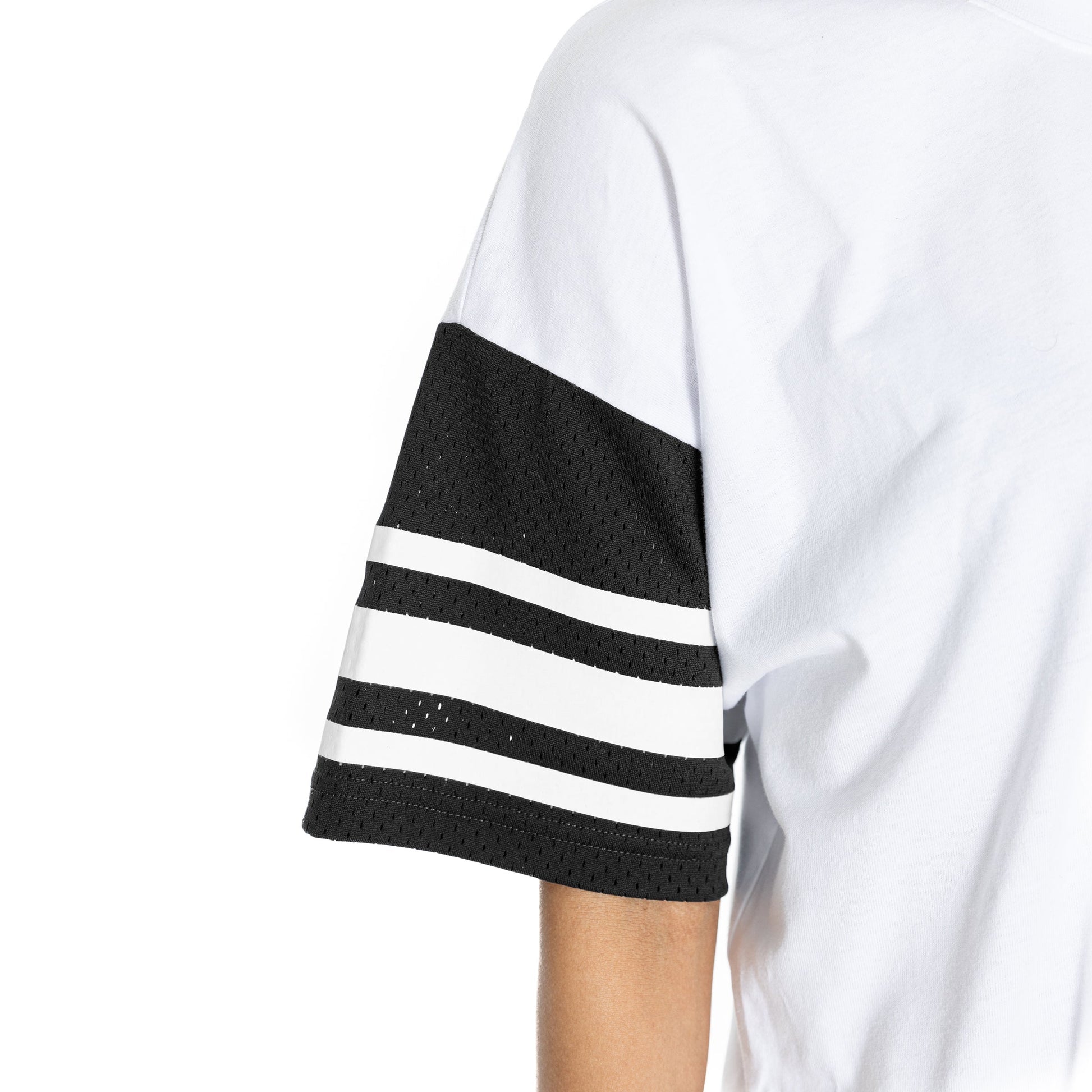 IOWA HAWKEYES CROWD PLEASER BOLD CONTRAST, OVERSIZED, SPORTY HERITAGE-STRIPED TEE WITH JERSEY MESH SHORT SLEEVES AND RIBBED NECKLINE