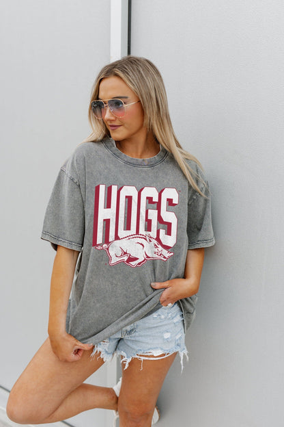 ARKANSAS RAZORBACKS SOLID DEFENSE OVERSIZED CREWNECK TEE