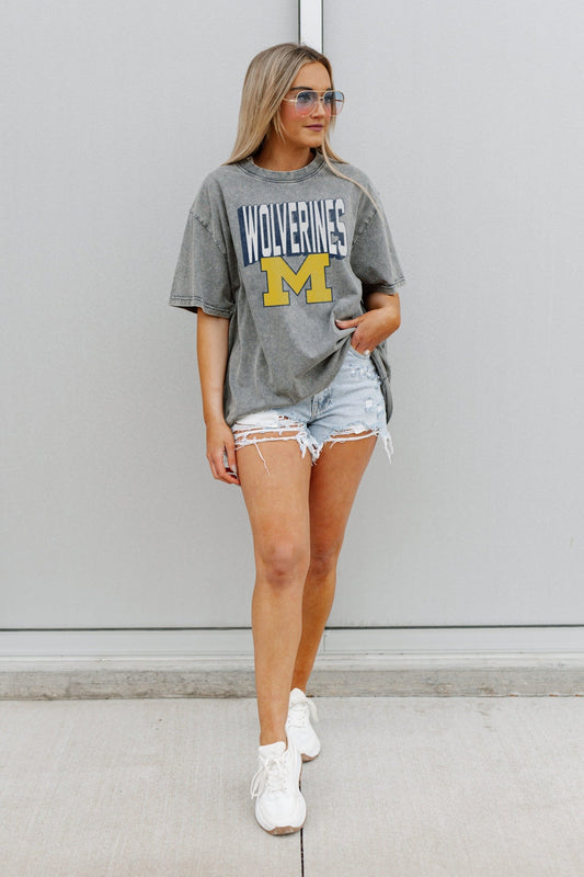 MICHIGAN WOLVERINES SOLID DEFENSE OVERSIZED CREWNECK TEE