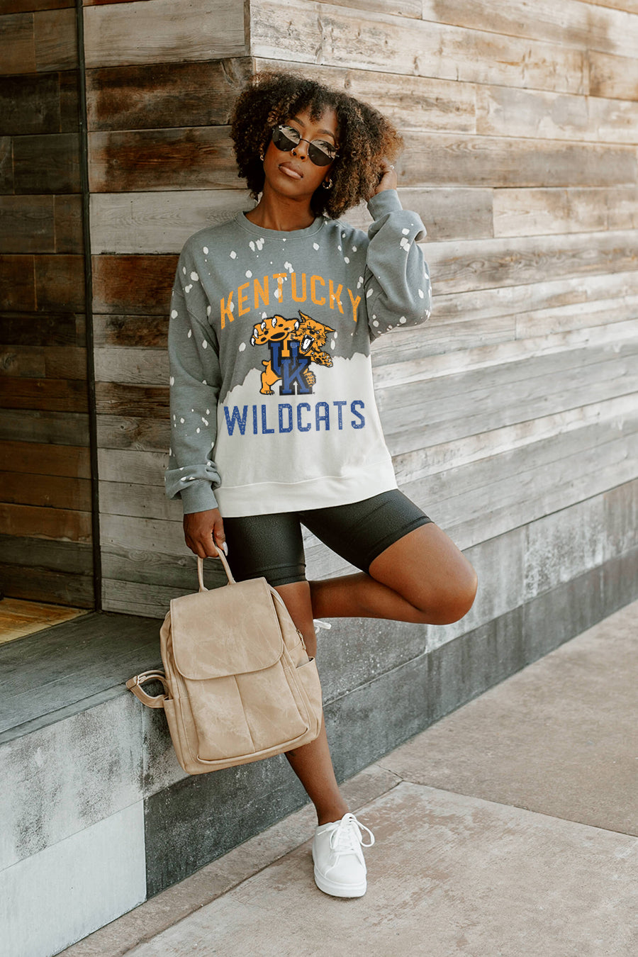 KENTUCKY WILDCATS UPCYCLE AND VINTAGE FADED WASH CREWNECK PULLOVER