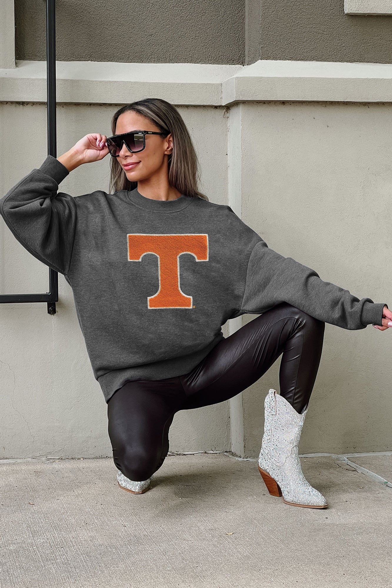 TENNESSEE VOLUNTEERS ON THE REBOUND PREMIUM FLEECE DROP SHOULDER CREWNECK PULLOVER