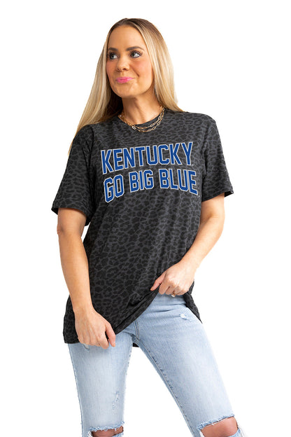 KENTUCKY WILDCATS "FAN FAVORITE" LEOPARD STANDARD FIT CREW NECK TEE