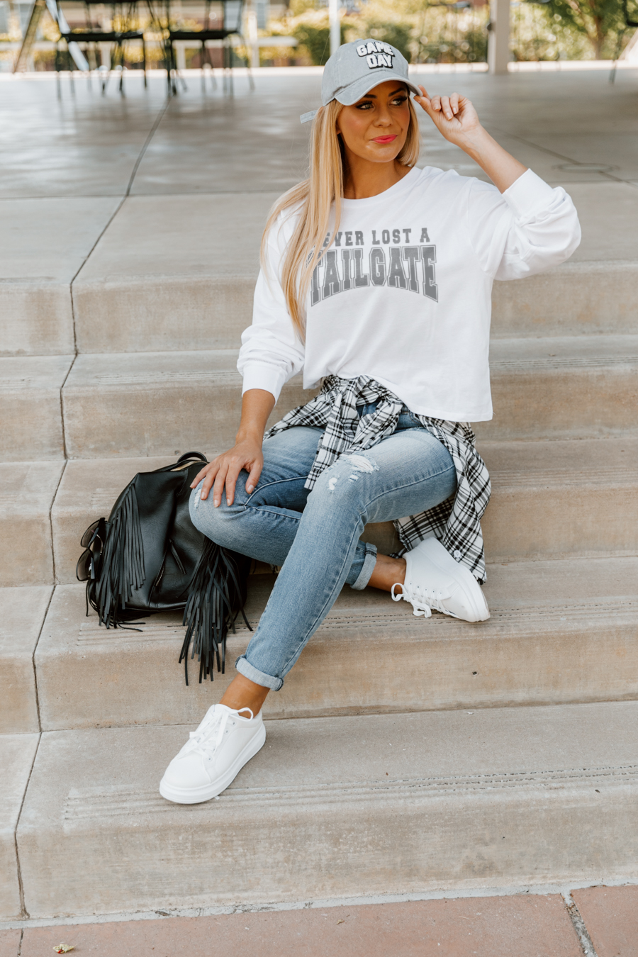 TAILGATE CHAMP CROPPED LONG SLEEVE TEE